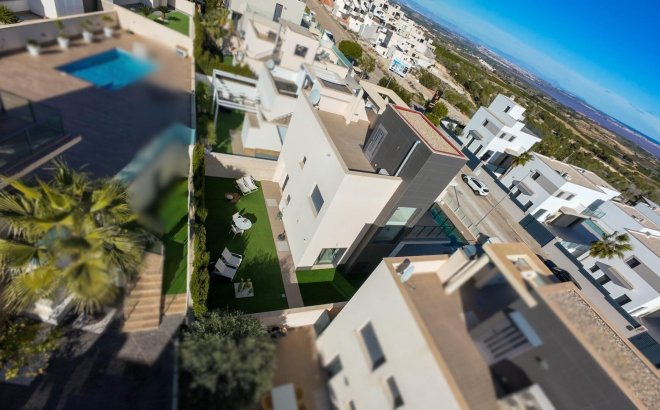 Resale - Villa -
San Miguel de Salinas - Bellavista