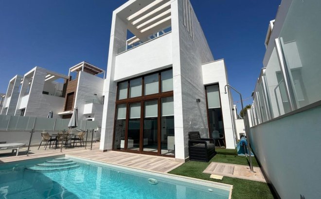 Revente - Villa -
Los Balcones - Costa Blanca