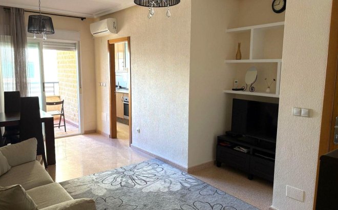 Revente - Appartement -
Torrevieja - Centro