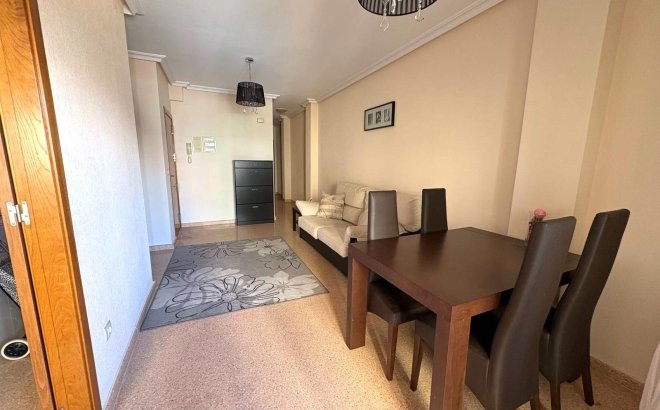 Revente - Appartement -
Torrevieja - Centro