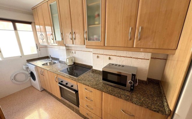 Revente - Appartement -
Torrevieja - Centro