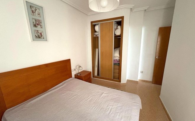 Revente - Appartement -
Torrevieja - Centro