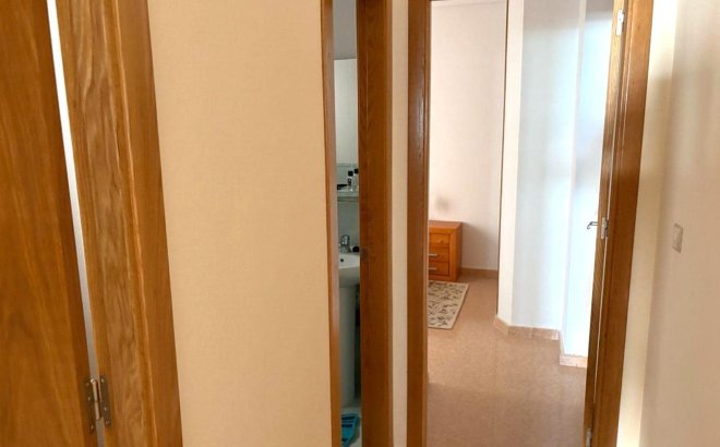 Revente - Appartement -
Torrevieja - Centro