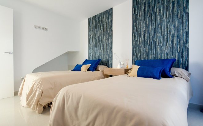 Resale - Villa -
Ciudad Quesada