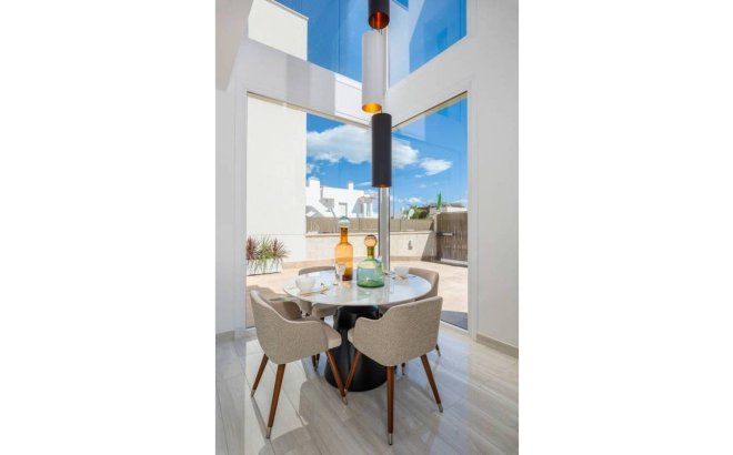 Resale - Villa -
Ciudad Quesada