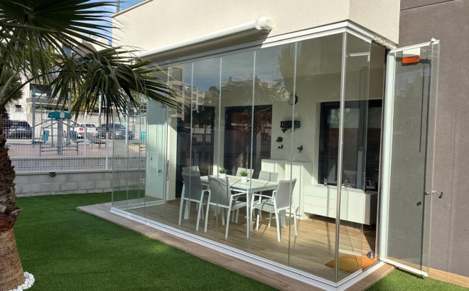 Resale - Apartment -
Villamartin - Costa Blanca