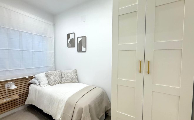 Resale - Villa -
Torrevieja - El Chaparral