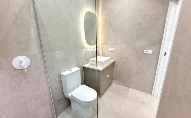 Resale - Villa -
Torrevieja - El Chaparral