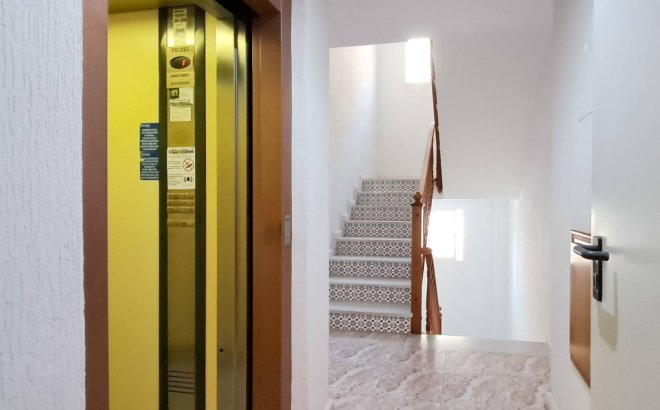 Resale - Apartment -
Torrevieja - Playa del Cura