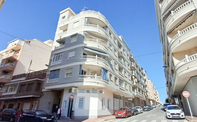 Resale - Apartment -
Torrevieja - Playa del Cura