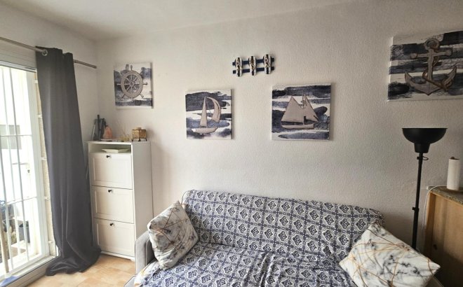 Resale - Bungalow -
Torrevieja - Los Balcones