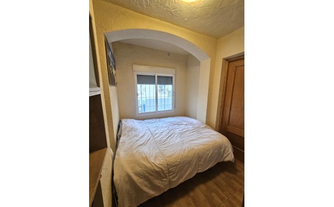 Resale - Bungalow -
Torrevieja - Los Balcones