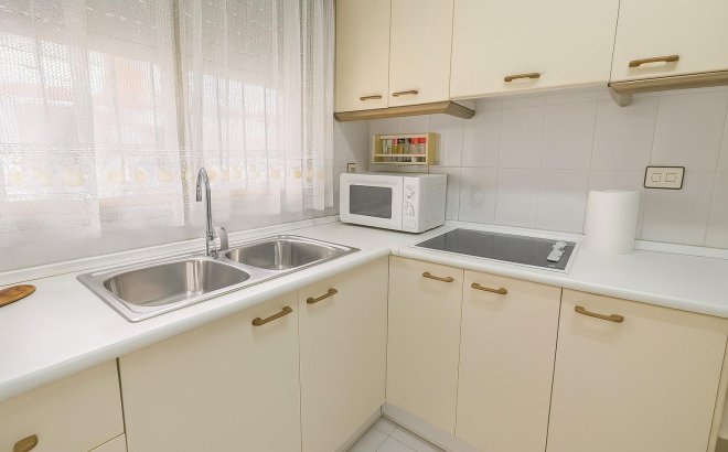 Resale - Apartment -
Torrevieja - Acequion