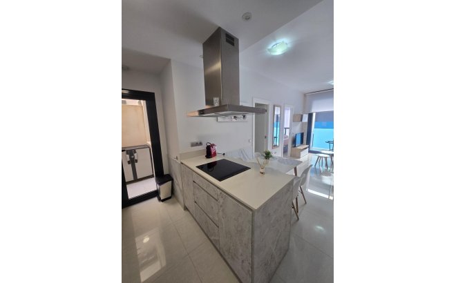 Herverkoop - Appartement -
Torrevieja - Estacion De Autobuses