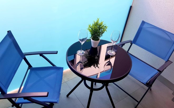 Herverkoop - Appartement -
Torrevieja - Estacion De Autobuses