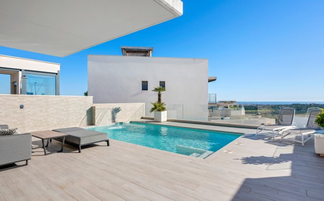 Resale - Villa -
San Miguel de Salinas - Inland