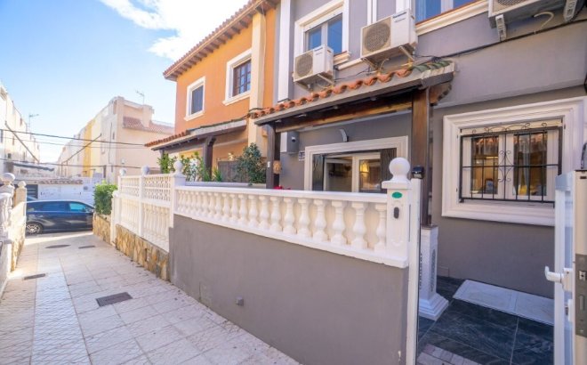 Revente - Town House -
Torrevieja - Cabo Cervera