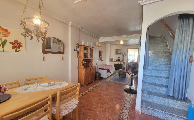 Resale - Town House -
Orihuela Costa - Playa Flamenca