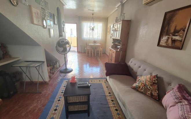 Resale - Town House -
Orihuela Costa - Playa Flamenca