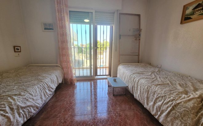 Resale - Town House -
Orihuela Costa - Playa Flamenca