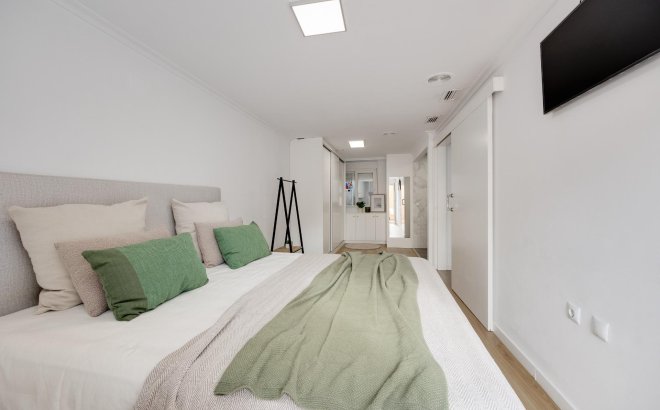 Herverkoop - Appartement -
Torrevieja - Centro