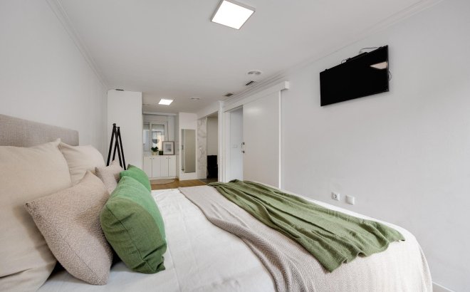 Herverkoop - Appartement -
Torrevieja - Centro