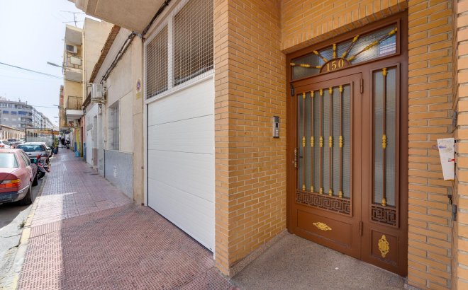 Herverkoop - Appartement -
Torrevieja - Centro