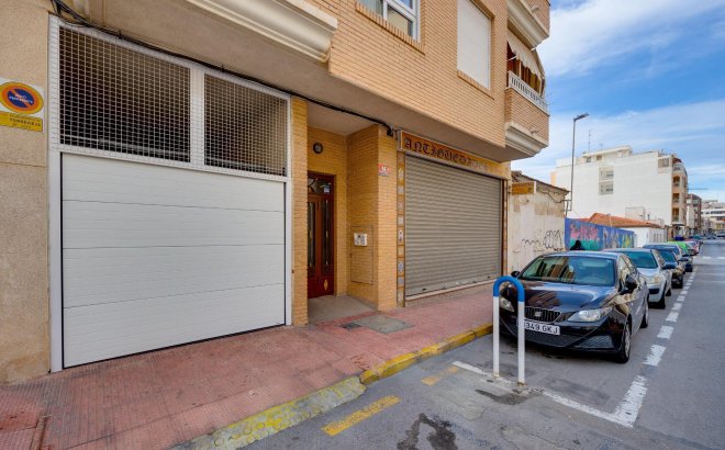 Herverkoop - Appartement -
Torrevieja - Centro