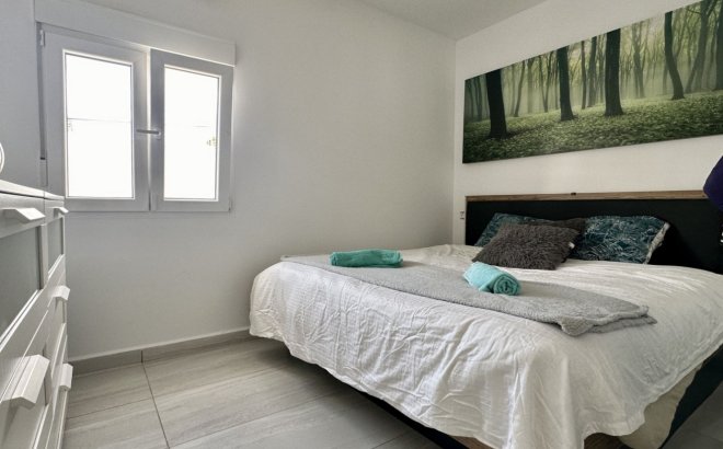 Resale - Villa -
Rojales - Inland