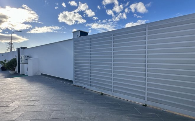 Resale - Villa -
Rojales - Inland