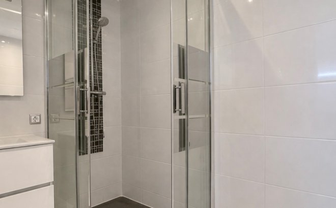 Resale - Villa -
Rojales - Inland