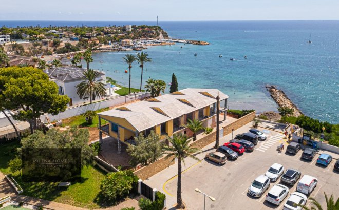 Revente - Villa -
Cabo Roig