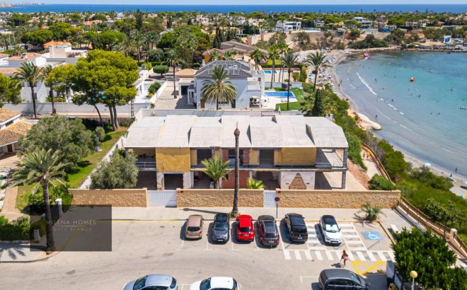 Revente - Villa -
Cabo Roig