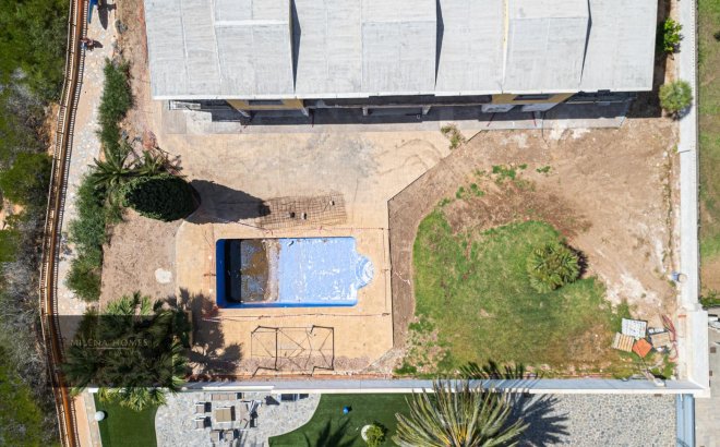 Revente - Villa -
Cabo Roig