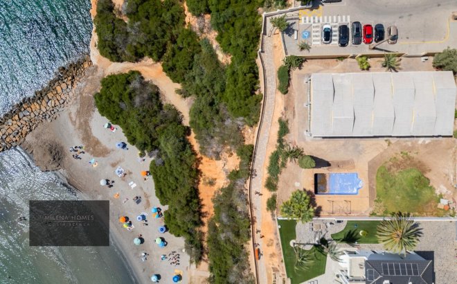 Revente - Villa -
Cabo Roig