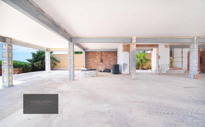 Revente - Villa -
Cabo Roig