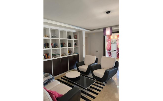 Revente - Villa -
Torrevieja - La Siesta