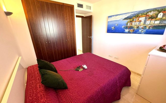 Resale - Apartment -
Torrevieja - Punta Prima