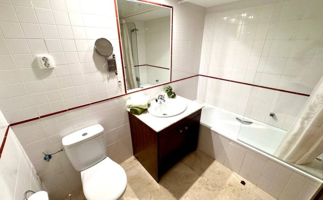 Resale - Apartment -
Torrevieja - Punta Prima