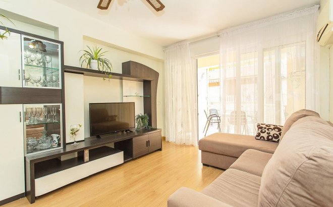 Revente - Appartement -
Torrevieja - Playa del Cura