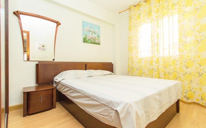 Revente - Appartement -
Torrevieja - Playa del Cura