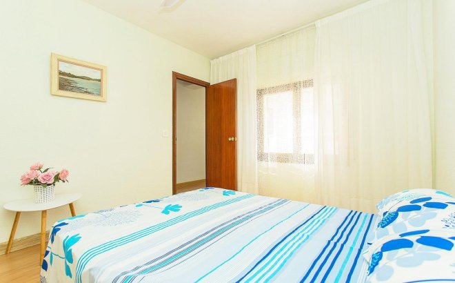 Revente - Appartement -
Torrevieja - Playa del Cura