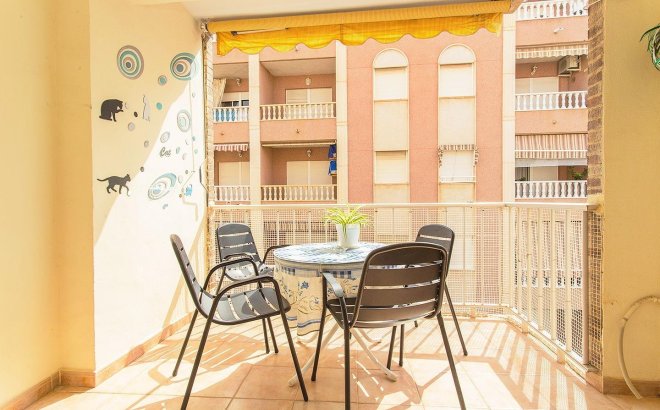 Revente - Appartement -
Torrevieja - Playa del Cura