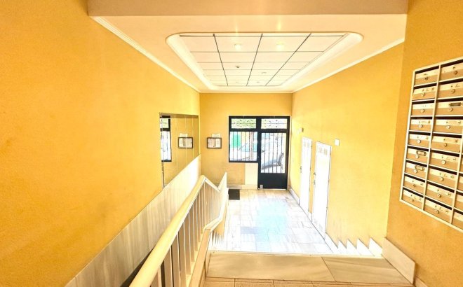 Herverkoop - Appartement -
Torrevieja