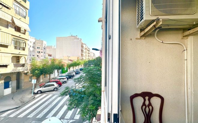 Herverkoop - Appartement -
Torrevieja