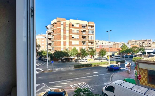 Herverkoop - Appartement -
Torrevieja
