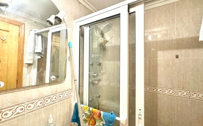 Herverkoop - Appartement -
Torrevieja