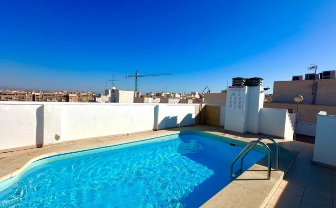 Herverkoop - Appartement -
Torrevieja