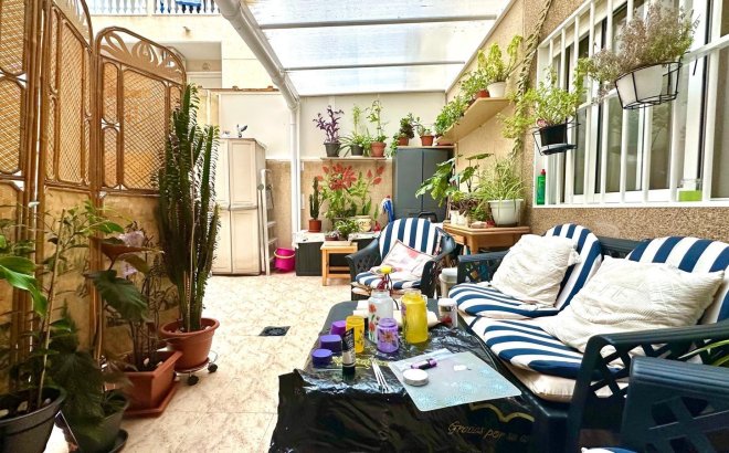 Resale - Apartment -
Torrevieja - Centro