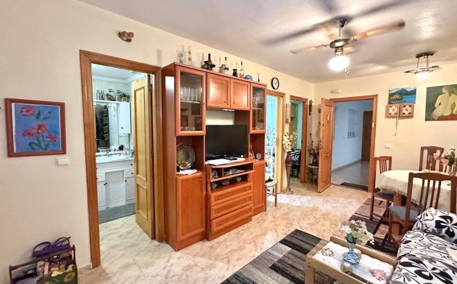 Resale - Apartment -
Torrevieja - Centro